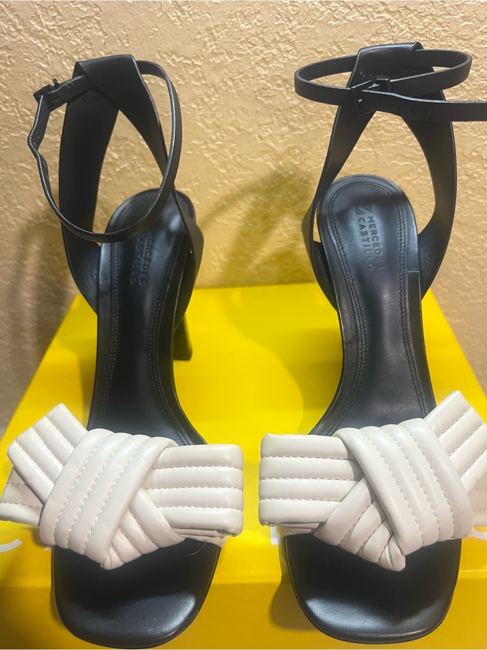 MERCEDES CASTILLO Black and Cream Knotted Ankle-Strap Heels, NWT- Size (41) 🖤🤎